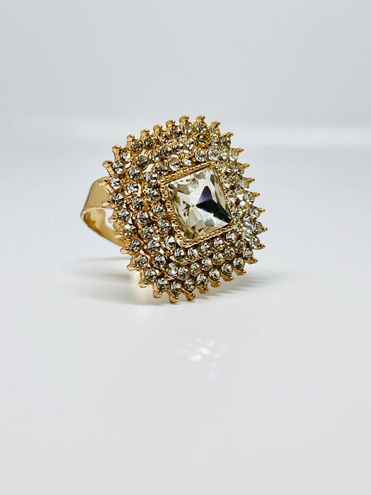 Elegant Square Stone Gold Ring | Uniqe Trader